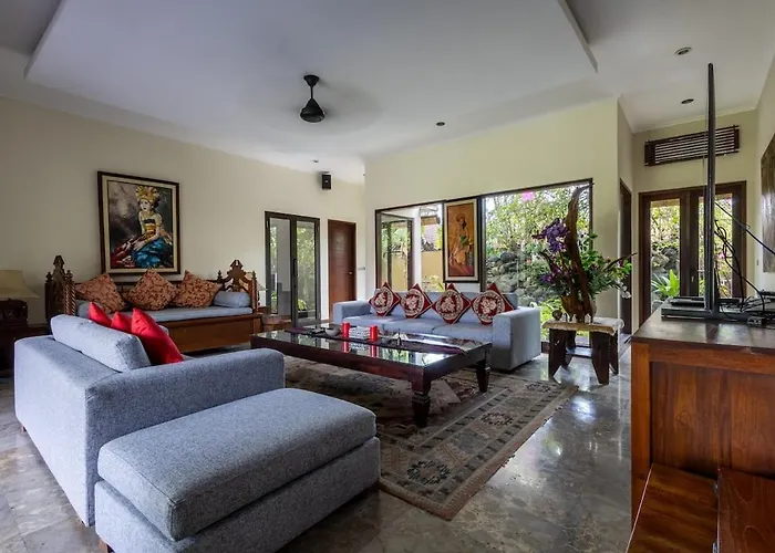 Kalimaya I Luxury 5 Bedroom With Huge Garden & Lap Swimming Pool 150-metres To 别墅 塞米亚克