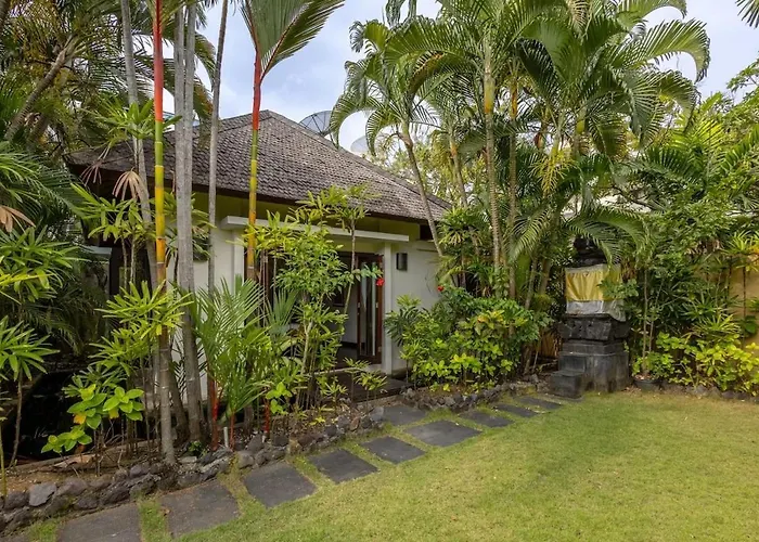 Kalimaya I Luxury 5 Bedroom With Huge Garden & Lap Swimming Pool 150-metres To *