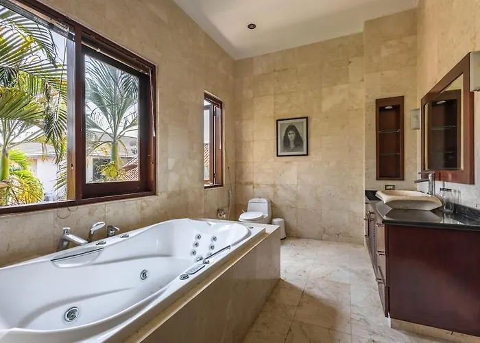 Kalimaya I Luxury 5 Bedroom With Huge Garden & Lap Swimming Pool 150-metres To 别墅 *