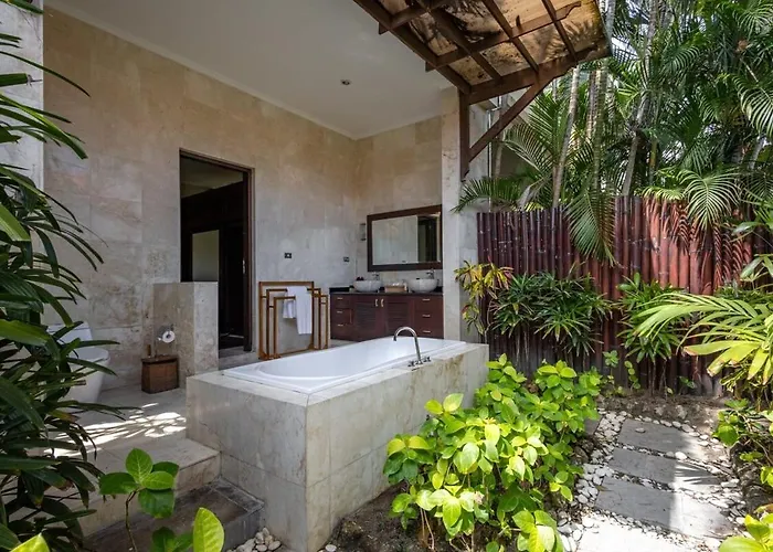 Kalimaya I Luxury 5 Bedroom With Huge Garden & Lap Swimming Pool 150-metres To 别墅
