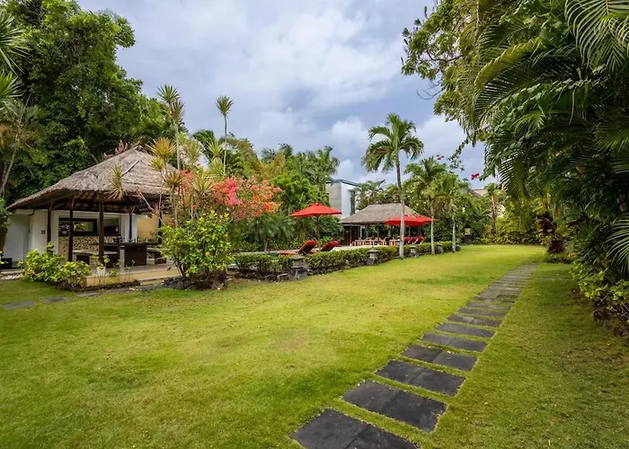 别墅 Kalimaya I Luxury 5 Bedroom With Huge Garden & Lap Swimming Pool 150-metres To 塞米亚克